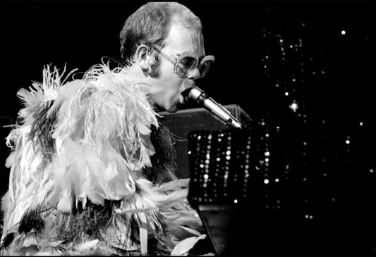 Elton John Live 1974 01