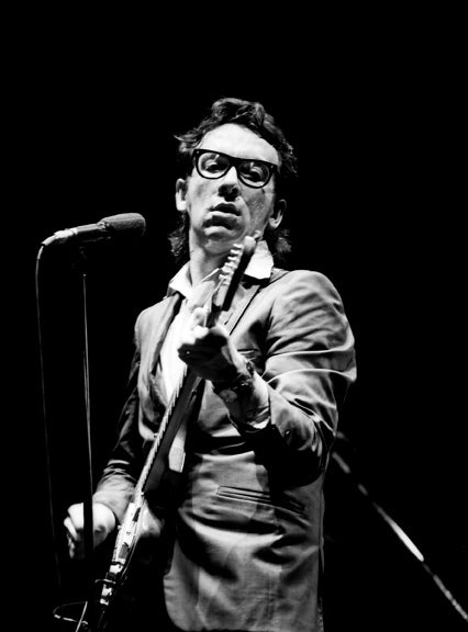 Elvis Costello Live 1977 02